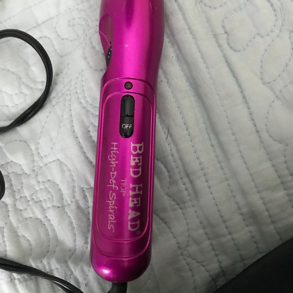 Bed head curling iron